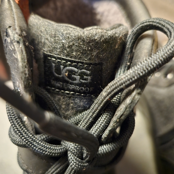 New without box UGG Waterproof Lace Up Boots - Picture 5 of 7